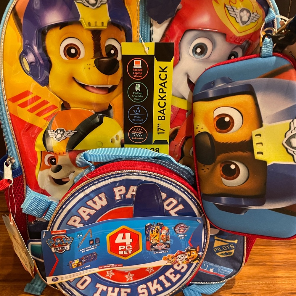 New paw patrol four peaces backpack With lunchbox